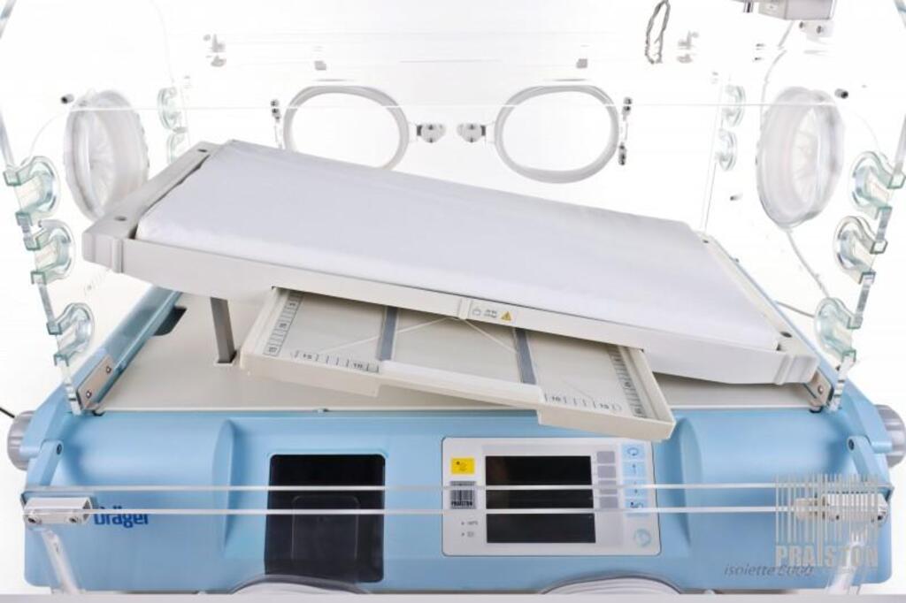 NICU equipment consolidation — one platform at the bedside.